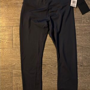 TYR Base Kinetic™ Women's High-Rise 21" Leggings - Solid color Eclipse